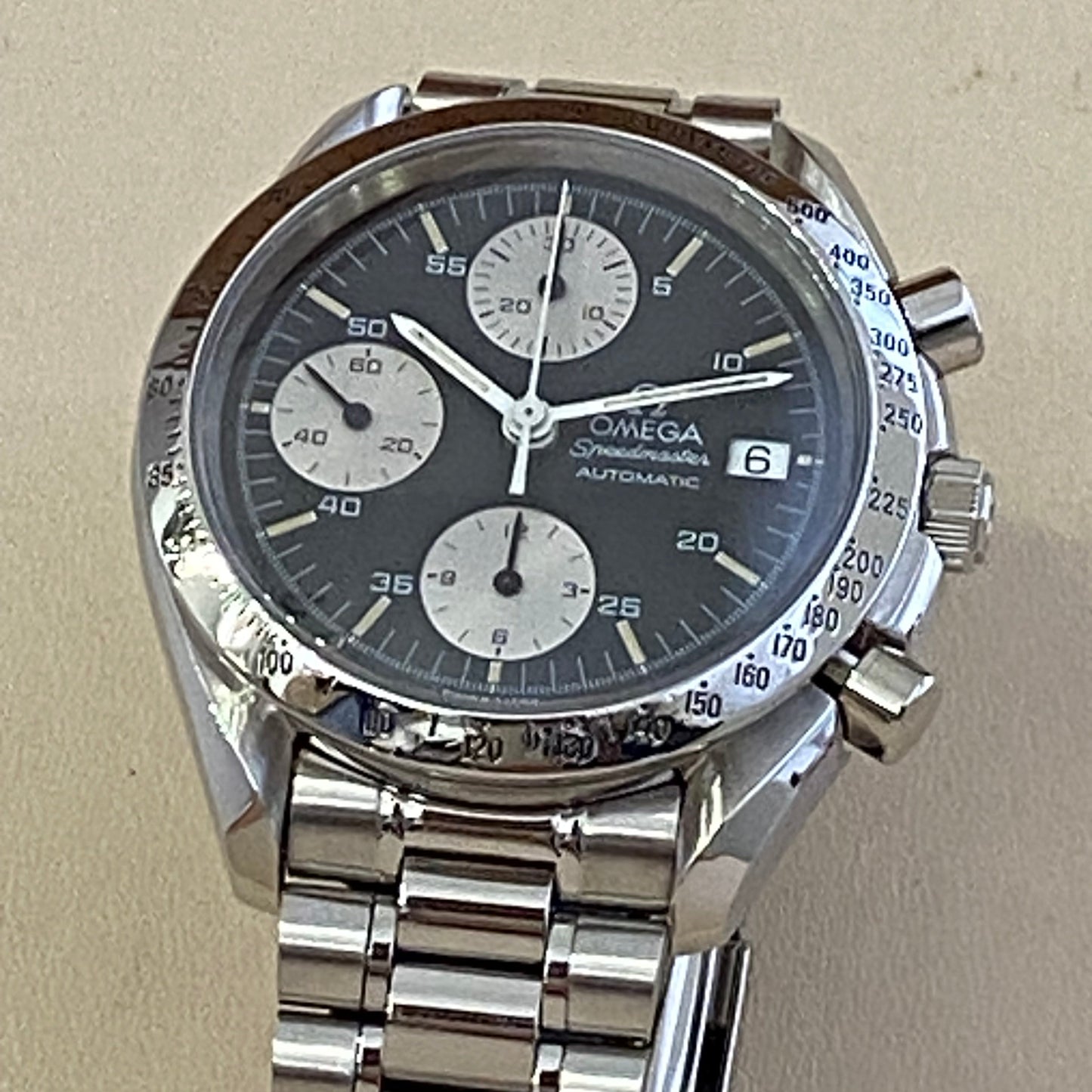 Omega Speedmaster Automatique Date - ST 175.0043