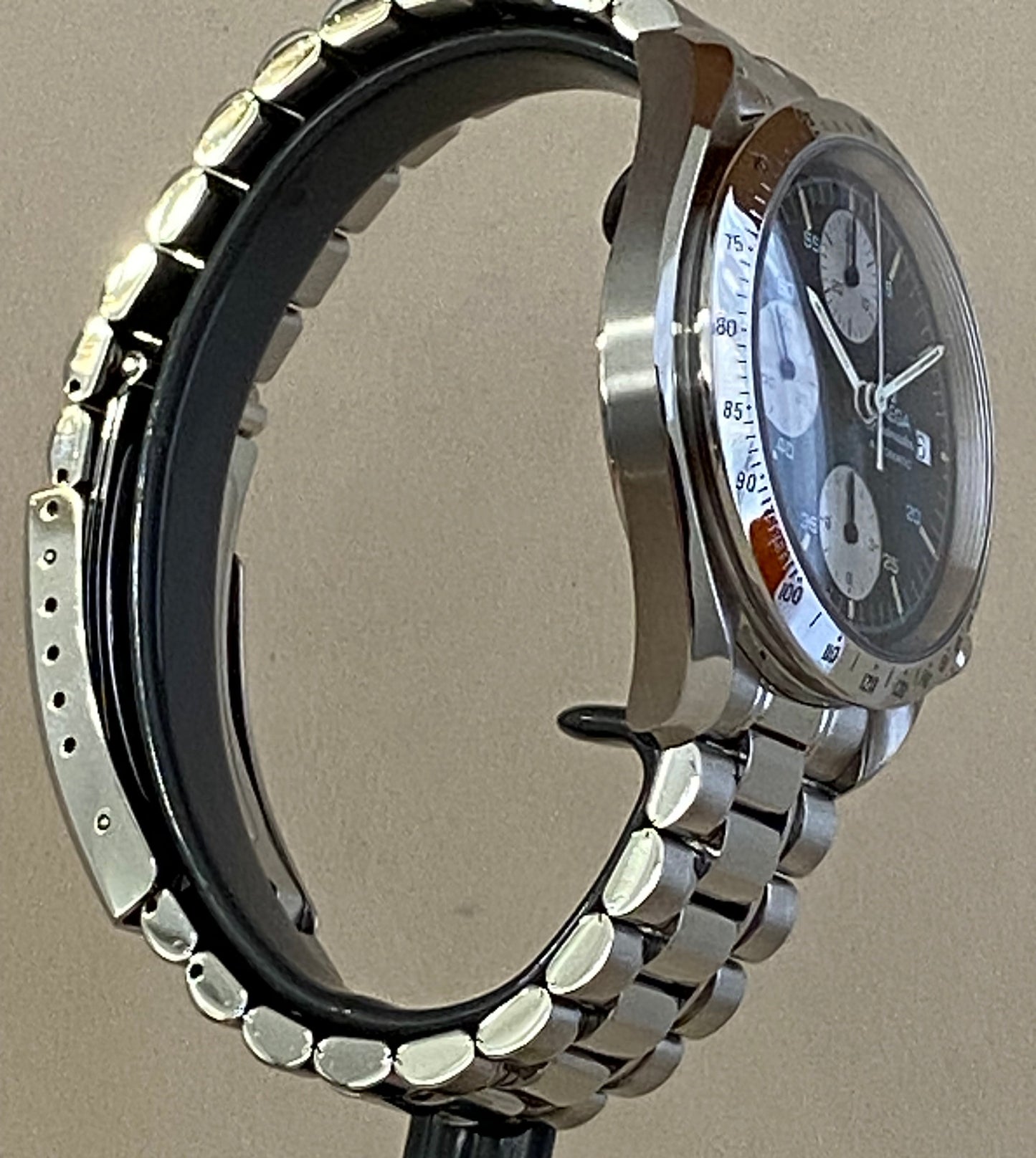 Omega Speedmaster Automatique Date - ST 175.0043