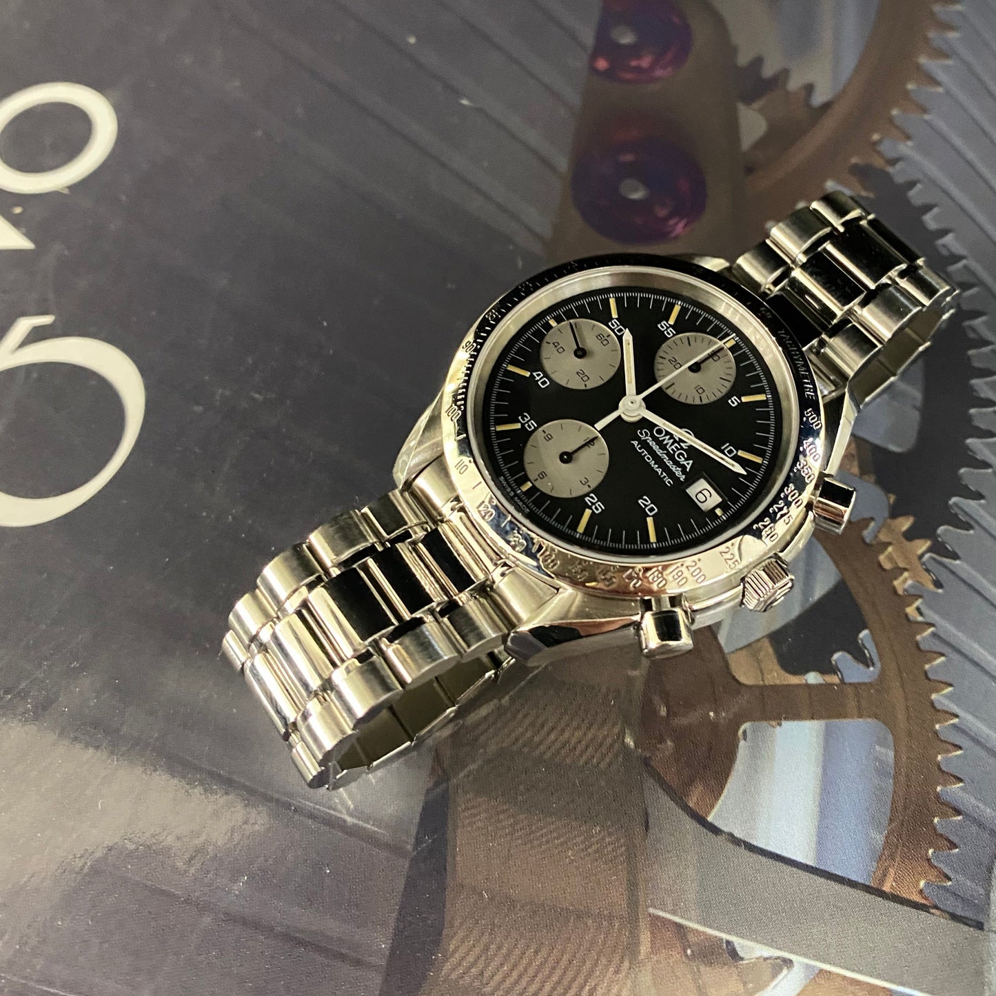 Omega Speedmaster Automatique Date - ST 175.0043