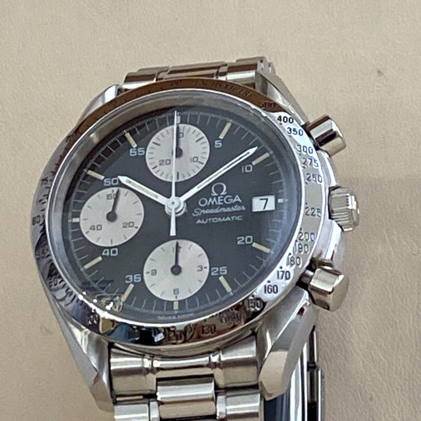 Omega Speedmaster Automatique Date - ST 175.0043
