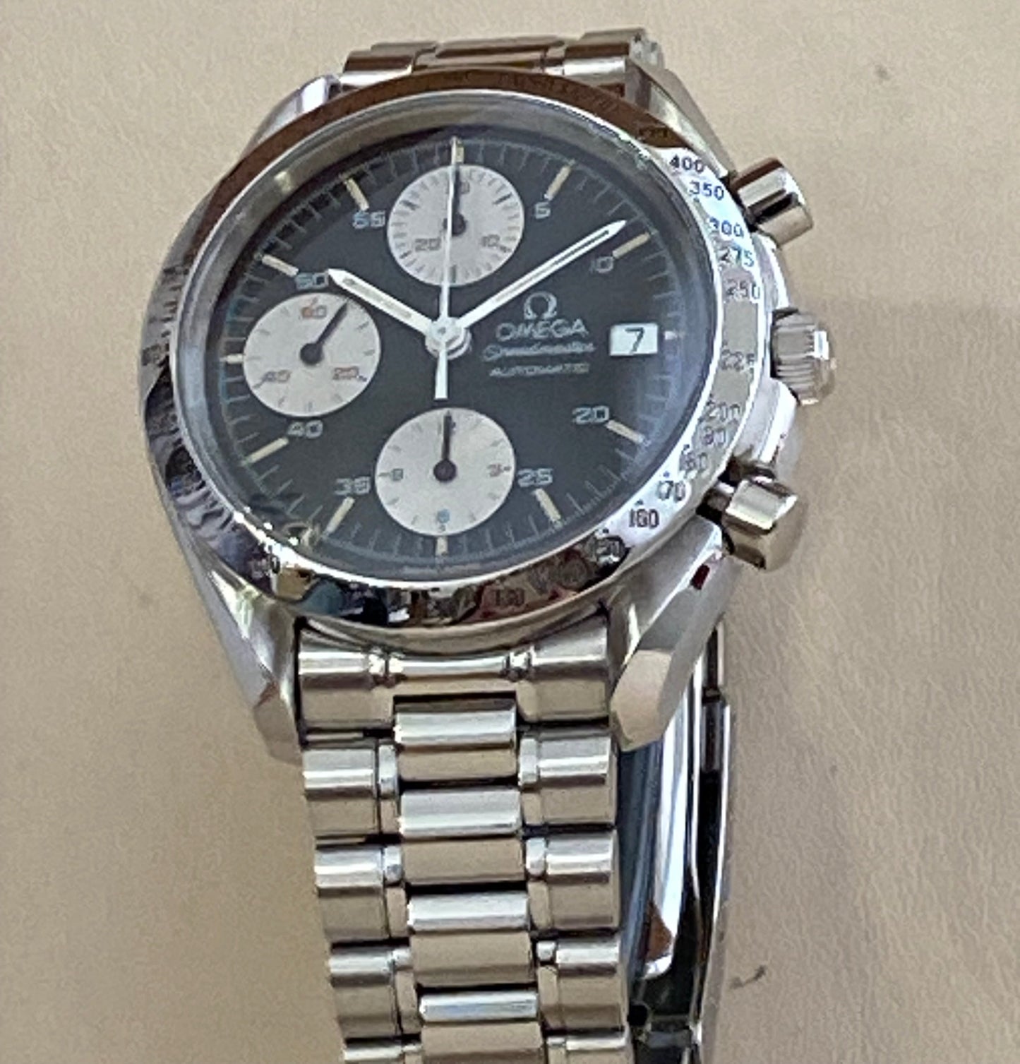 Omega Speedmaster Automatique Date - ST 175.0043