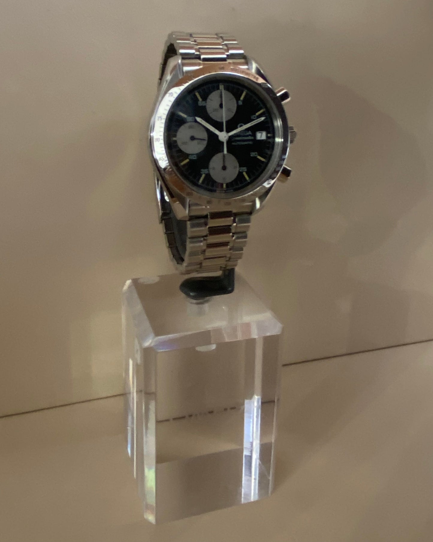 Omega Speedmaster Automatique Date - ST 175.0043