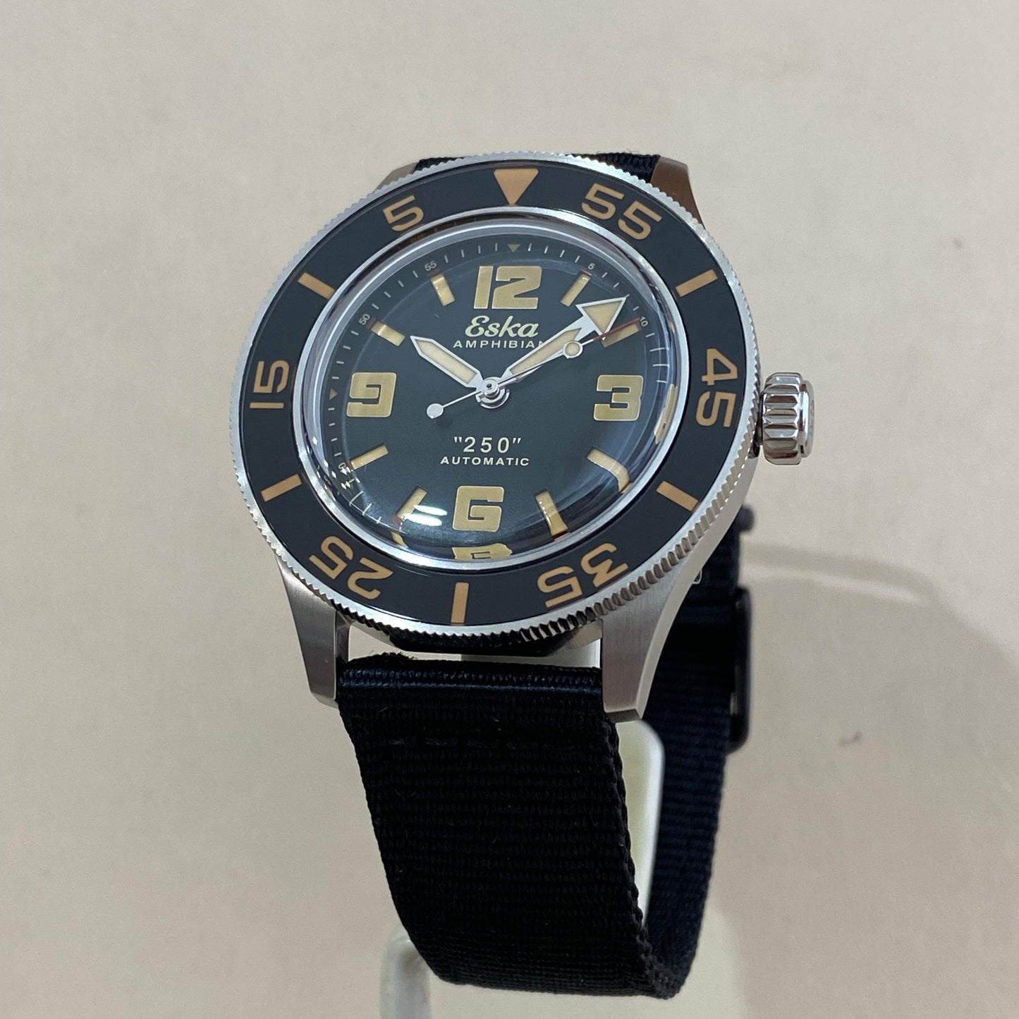 Eska Amphibian 250 - Black Shark - 1094-1