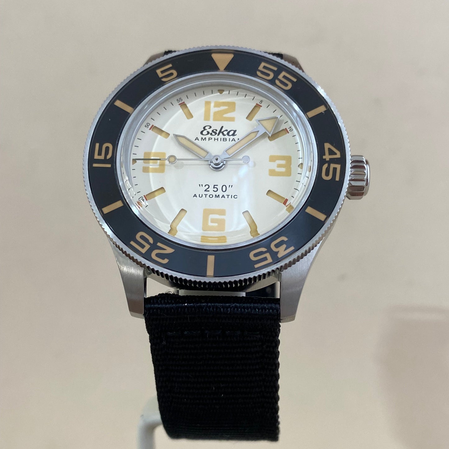 Eska Amphibian 250 - White Shark - 1095