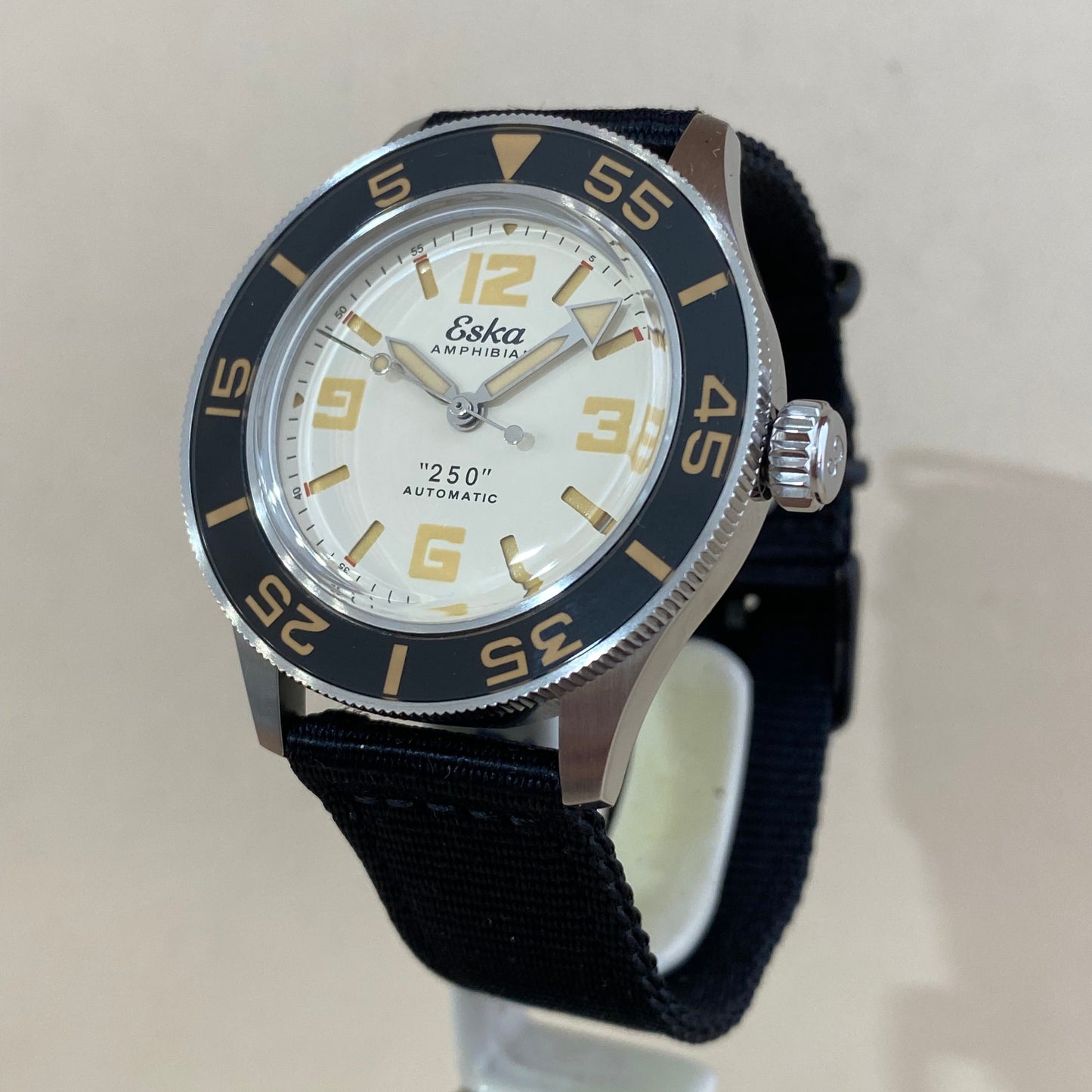 Eska Amphibian 250 - White Shark - 1095