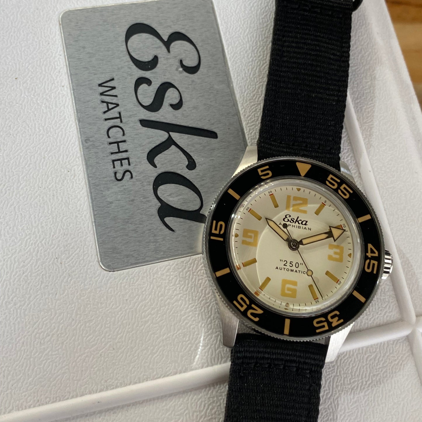 Eska Amphibian 250 - White Shark - 1095 - Montre Neuve