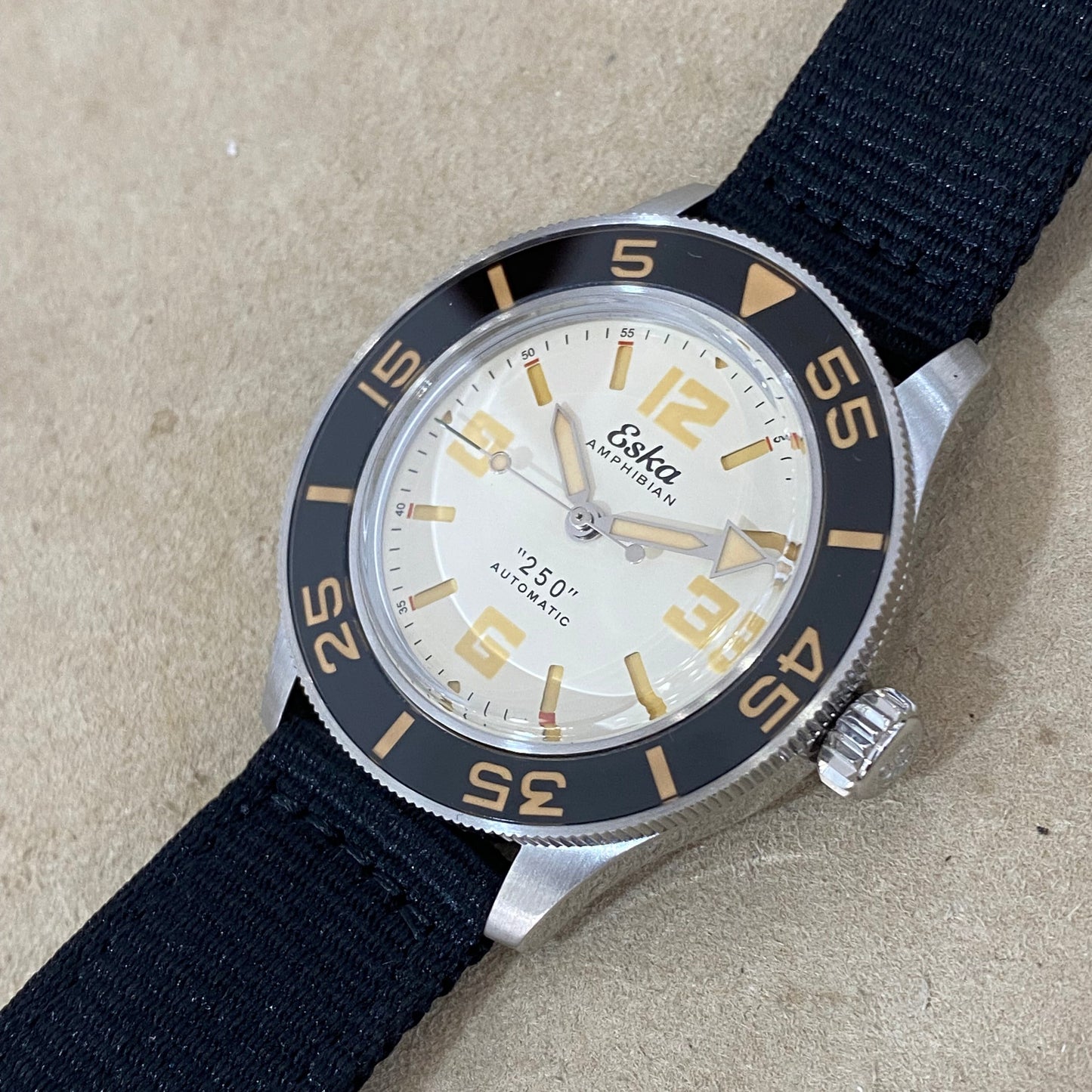 Eska Amphibian 250 - White Shark - 1095