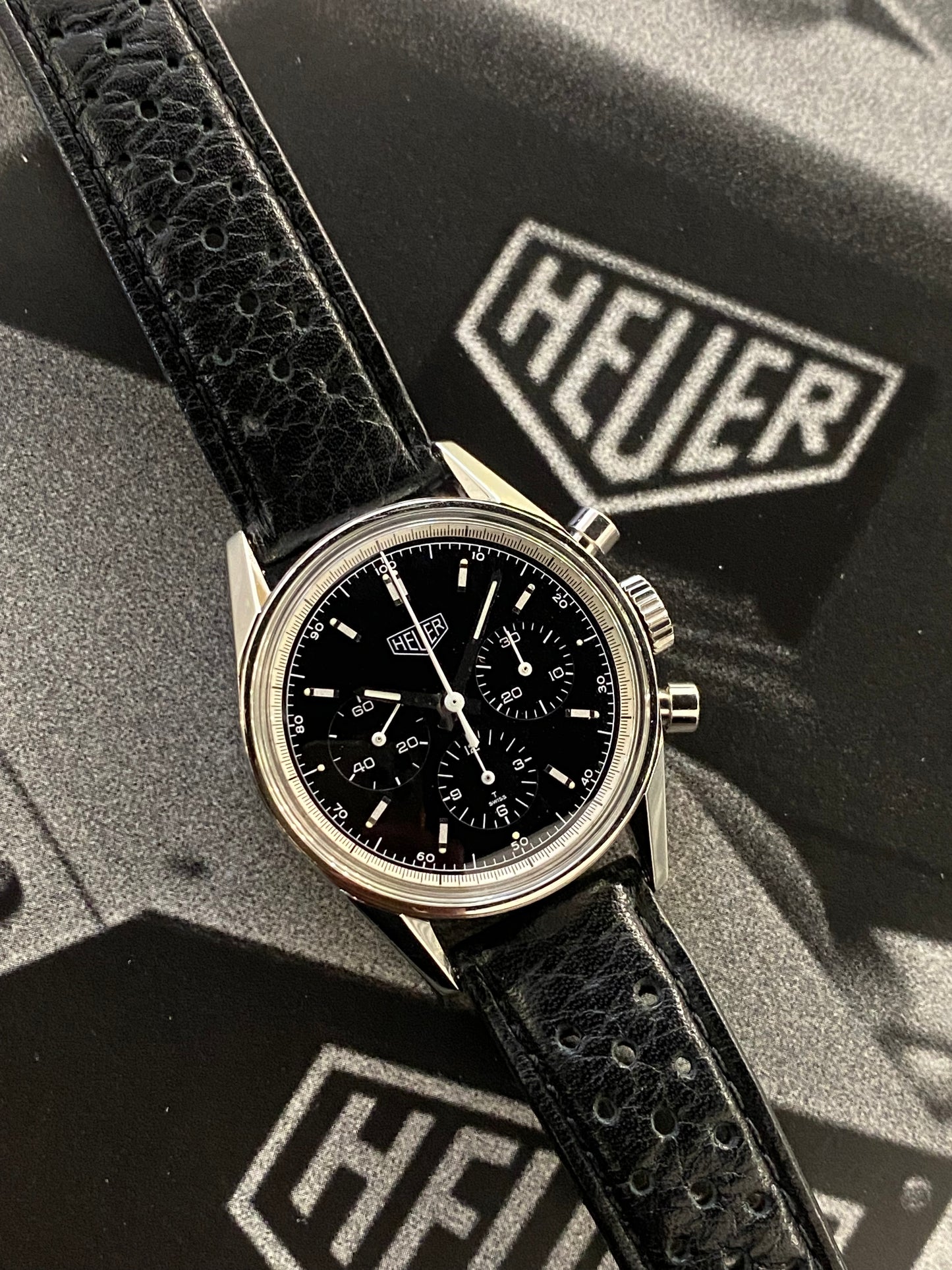 Heuer Carrera Chrono Réédition 1963 - CS3111