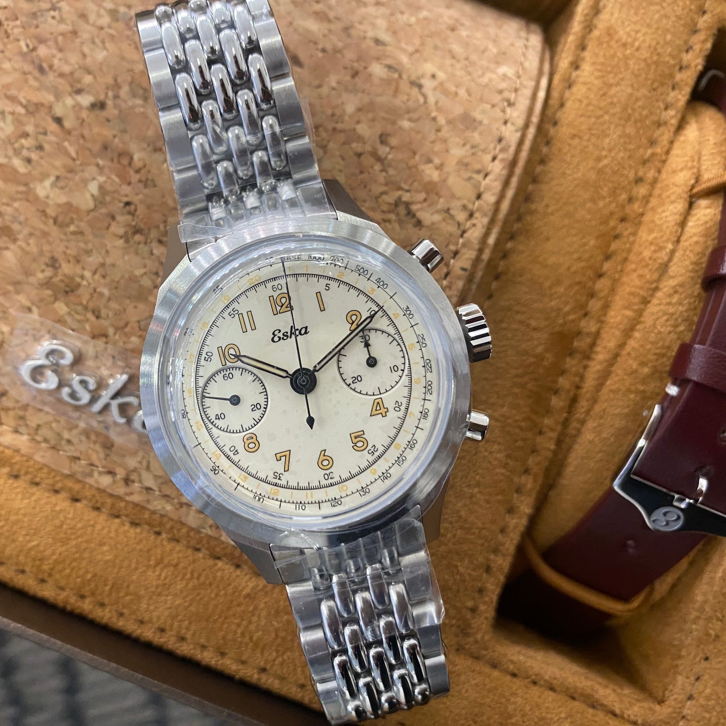 Eska Chrono Héritage Beige - SK25 - Montre Neuve