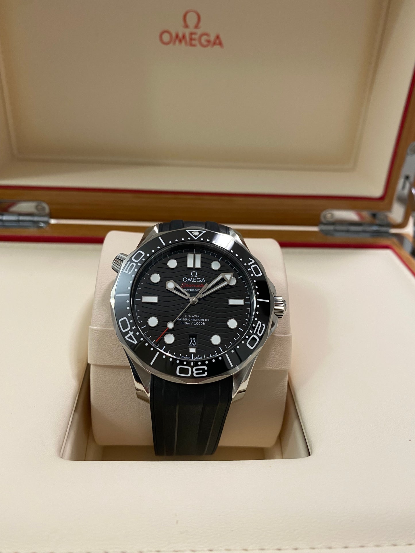 Omega Seamaster Diver 300 M Co-Axial - 210.32.42.20.01.001