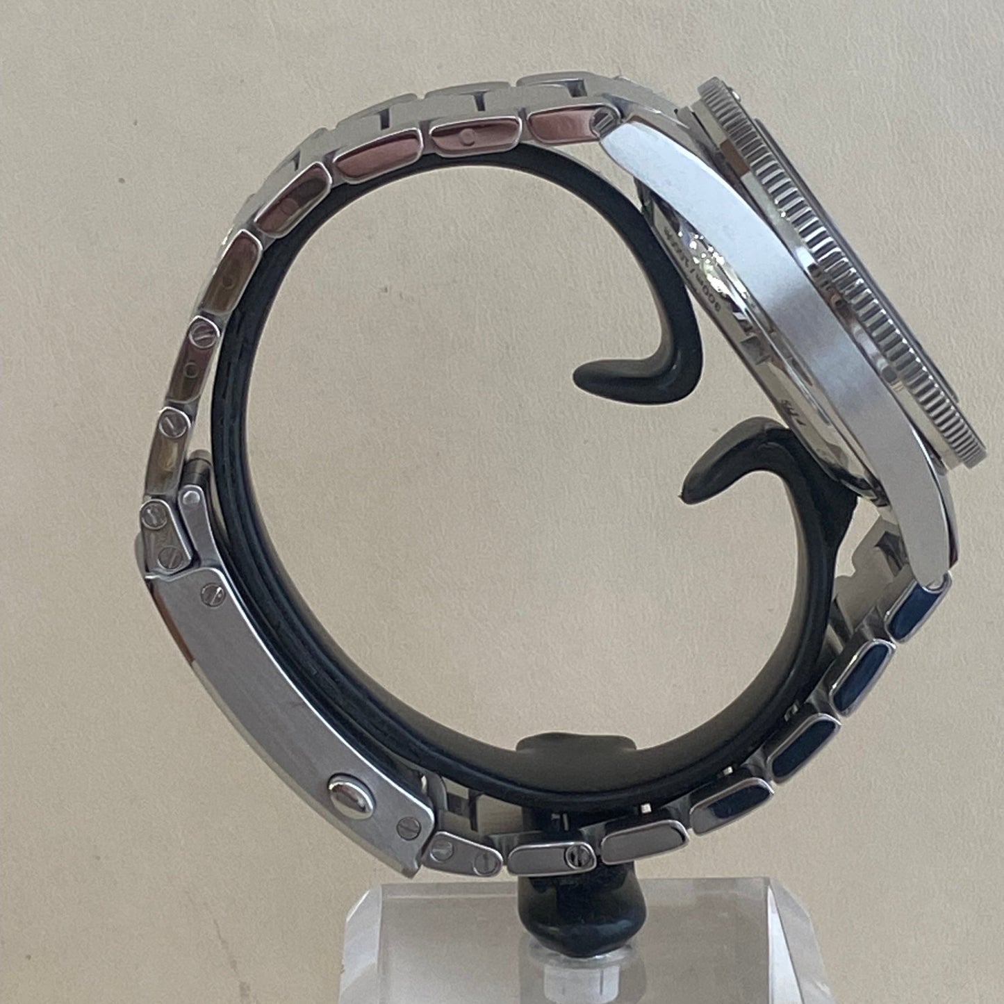 Omega Seamaster 300 - 233.30.41.21.01.001