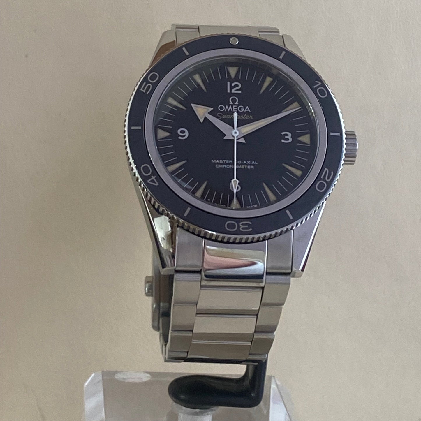 Omega Seamaster 300 - 233.30.41.21.01.001