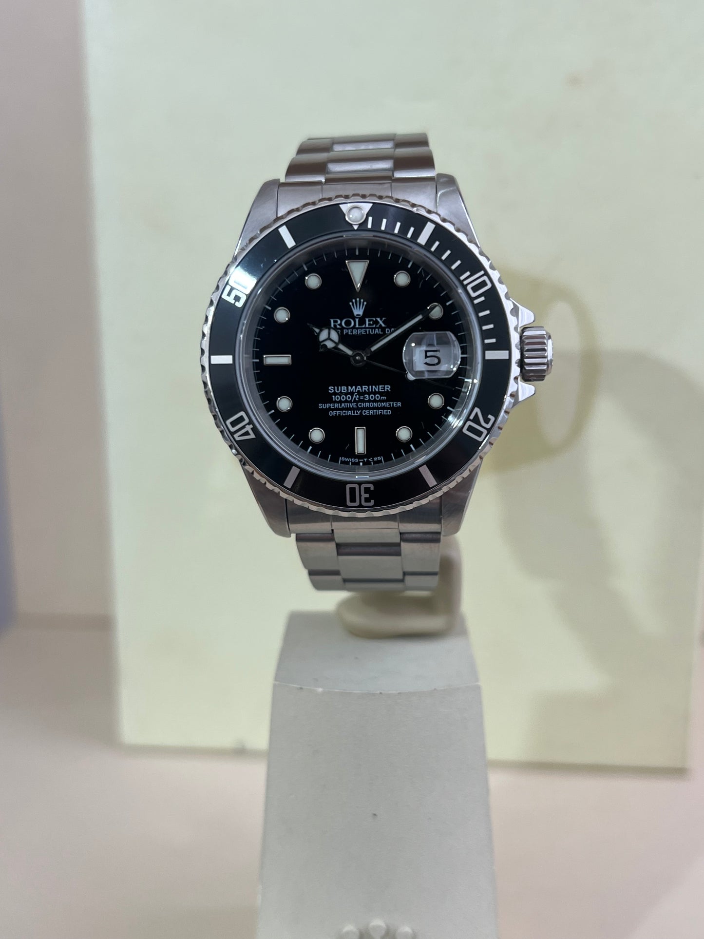 Rolex Submariner Date - 16610LN