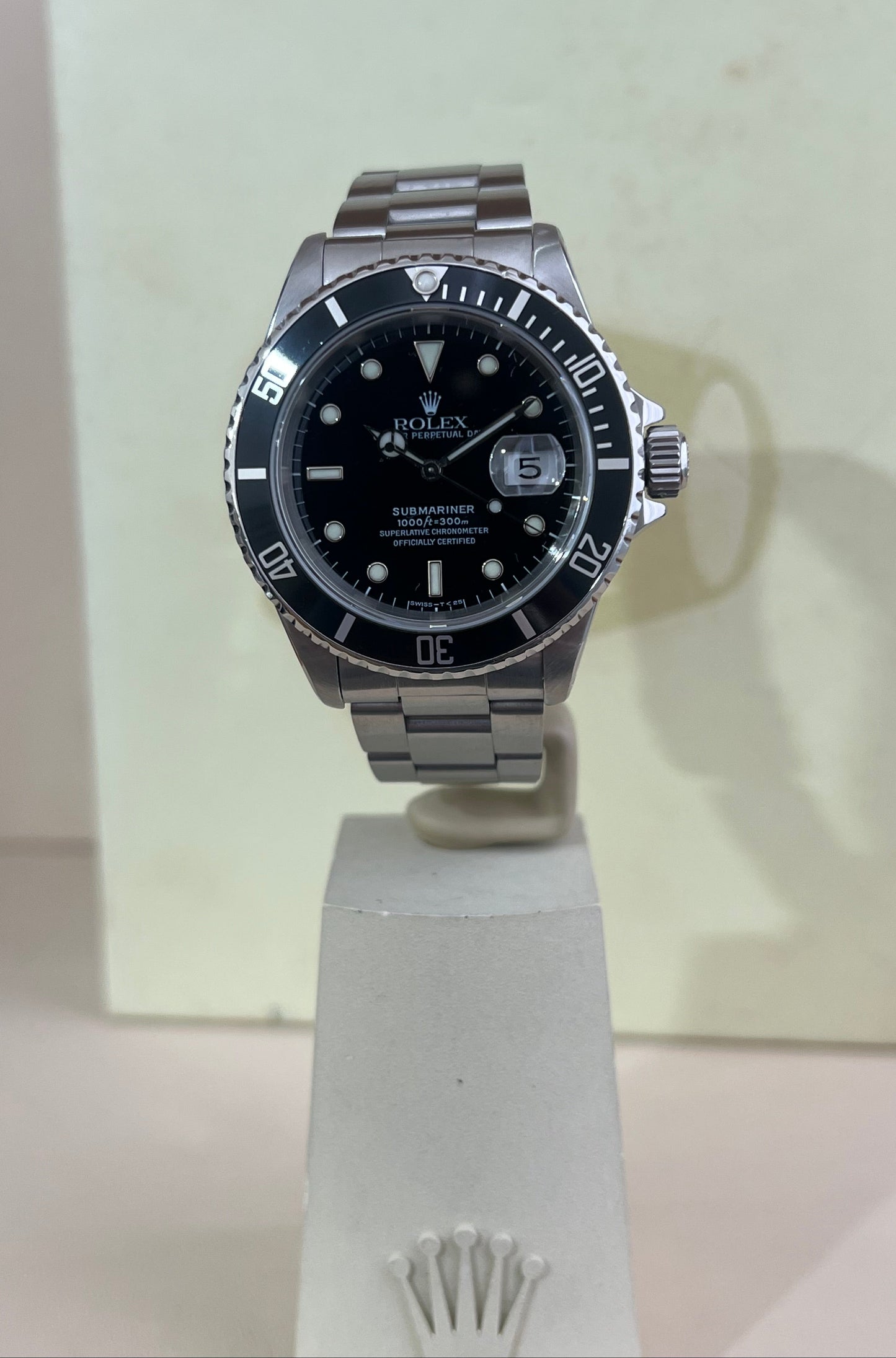 Rolex Submariner Date - 16610LN