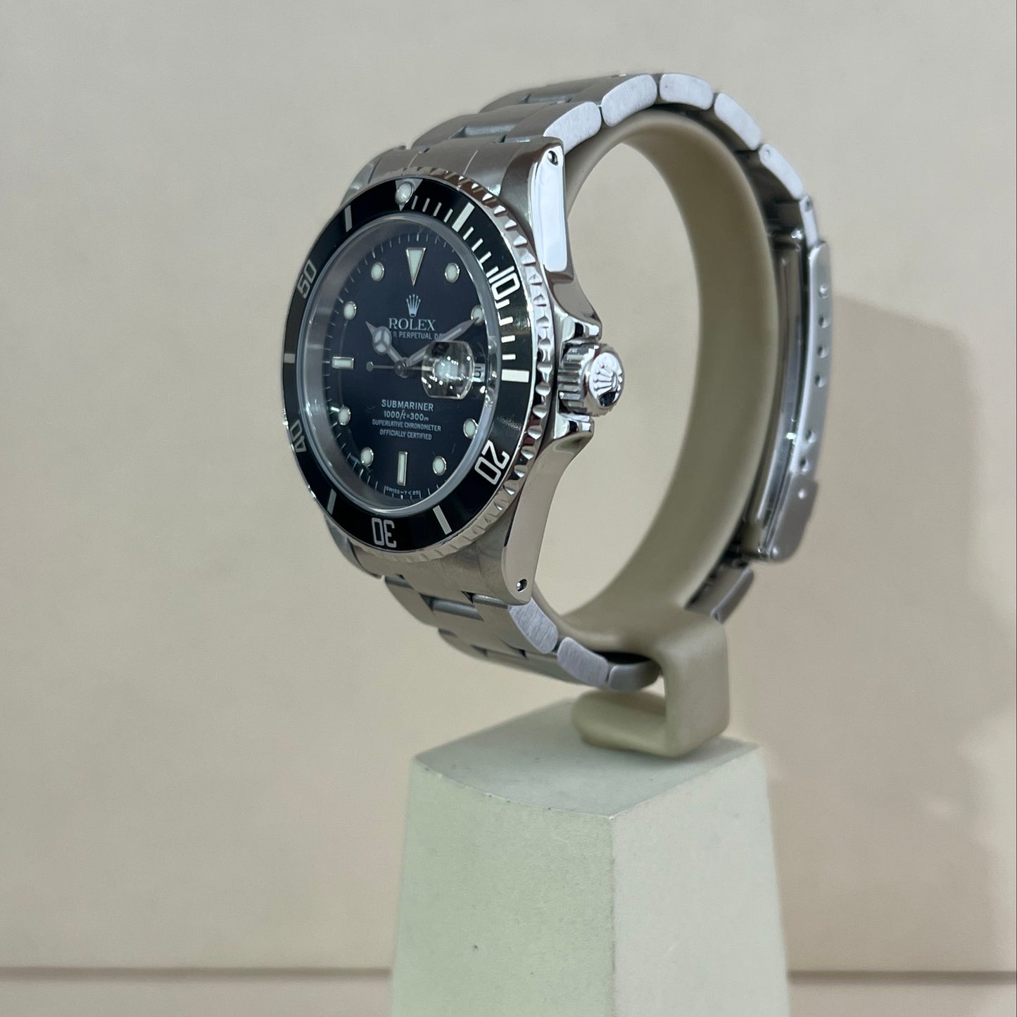 Rolex Submariner Date - 16610LN