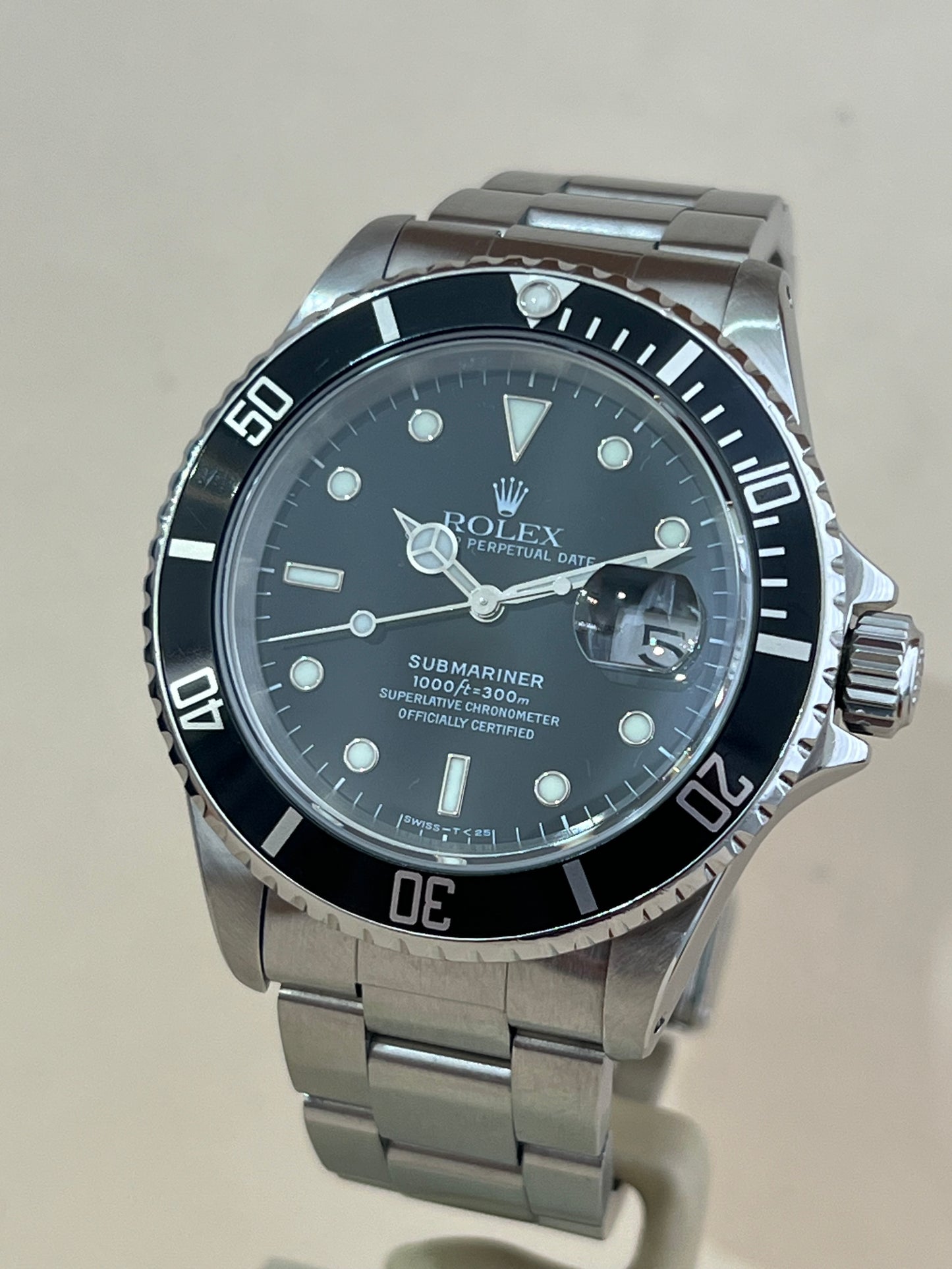 Rolex Submariner Date - 16610LN