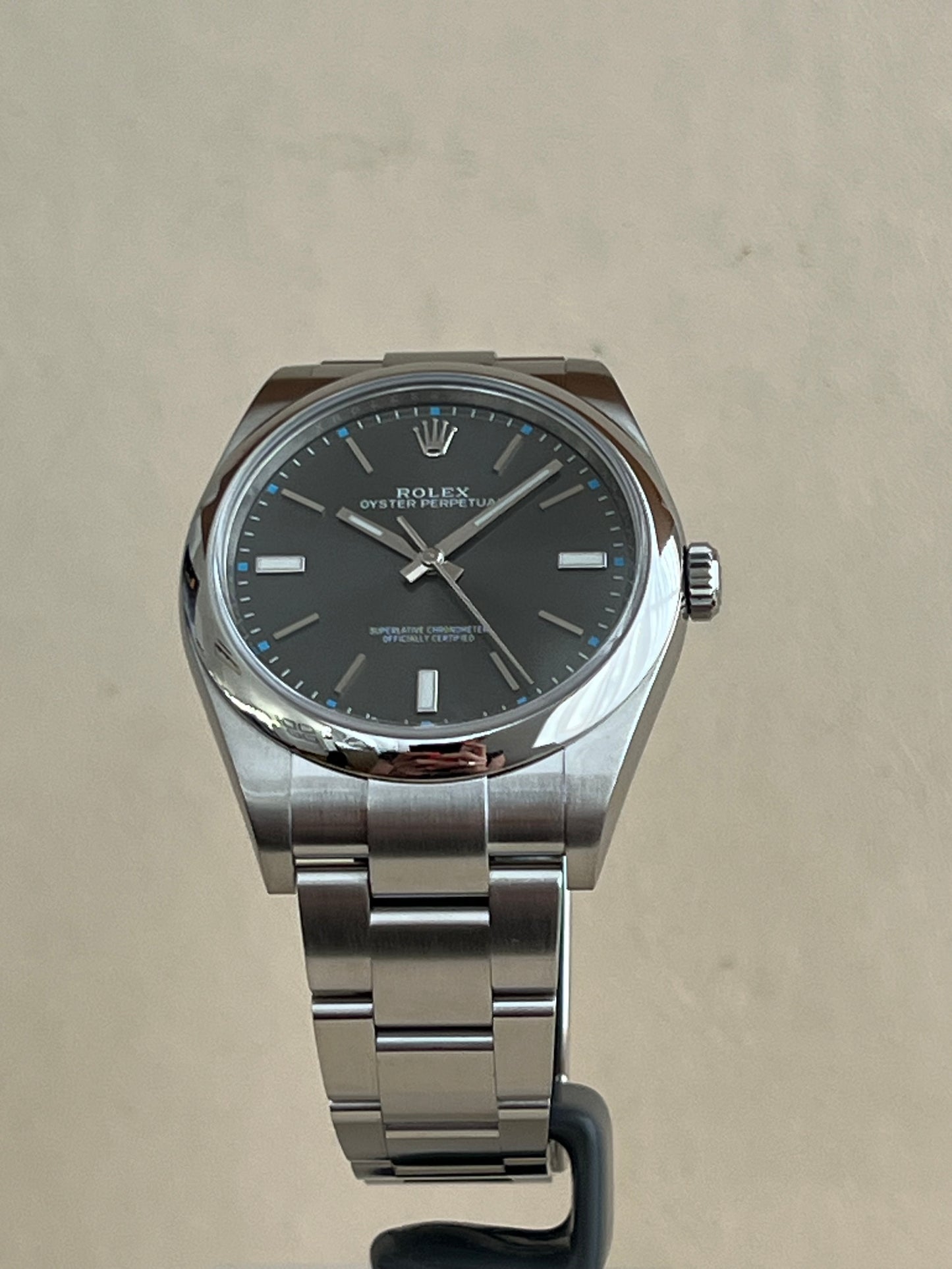 Rolex Oyster Perpetual 39 - 114300- Full Set