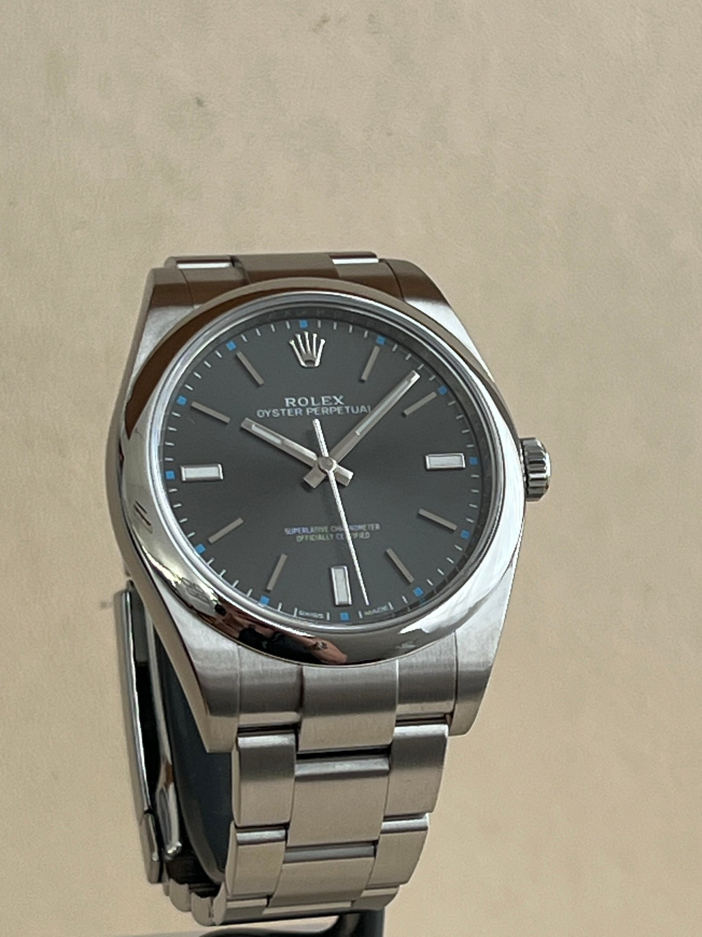 Rolex Oyster Perpetual 39 - 114300- Full Set