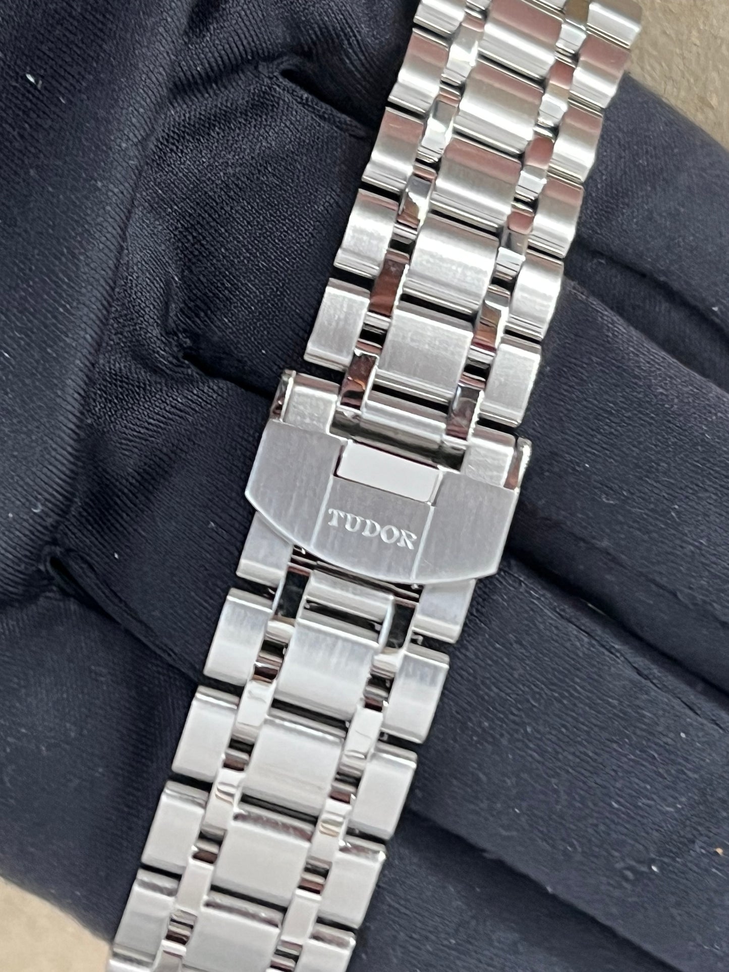 Tudor Royal 38 - 28500