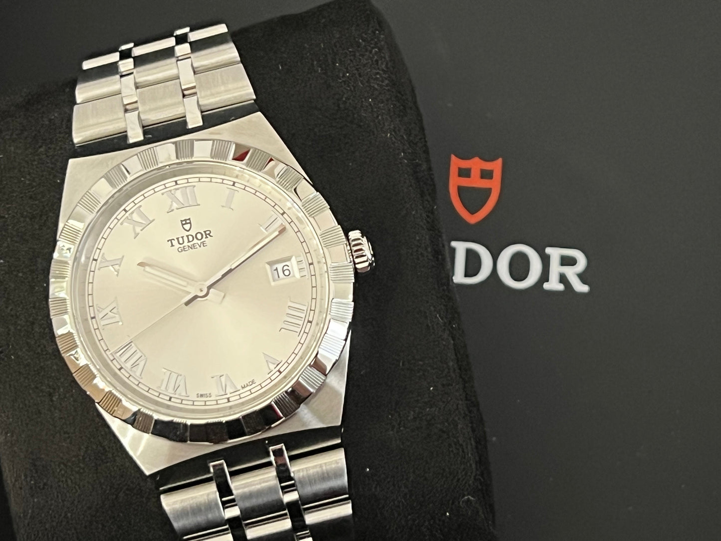 Tudor Royal 38 - 28500