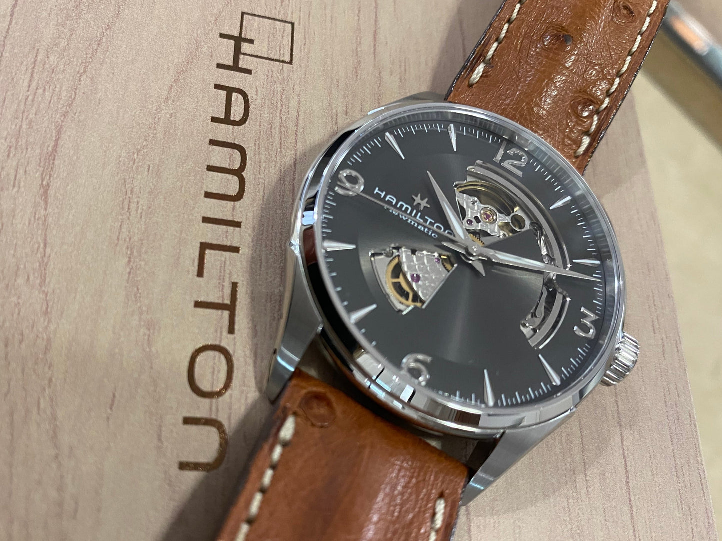 Hamilton Jazzmaster Open Heart - H327050
